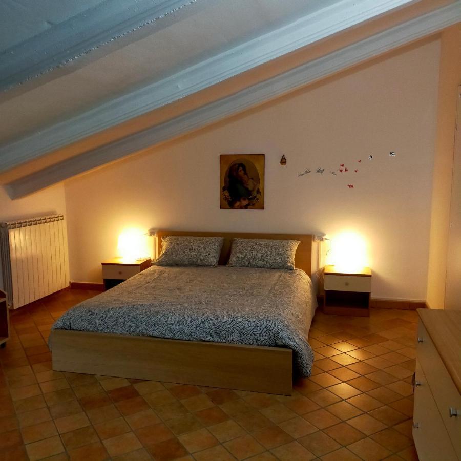 Mansarda Viti - Sguardo Su Frontone - Apartment Exterior photo