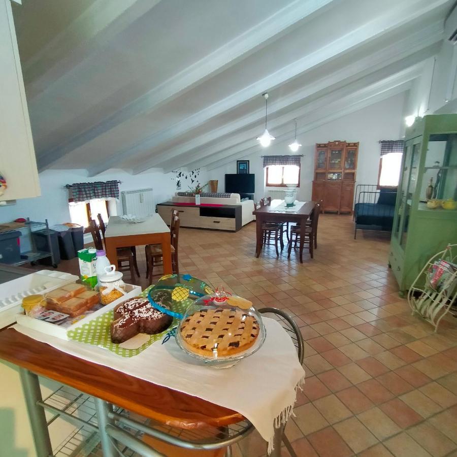 Mansarda Viti - Sguardo Su Frontone - Apartment Exterior photo